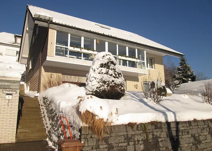 Ferienwohnung Falke Daire *